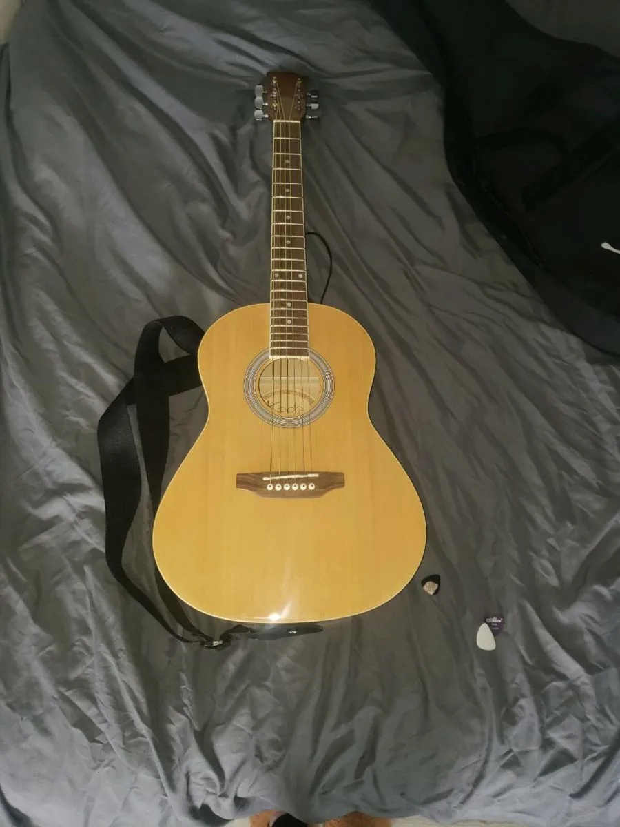 Guitar - Image 3