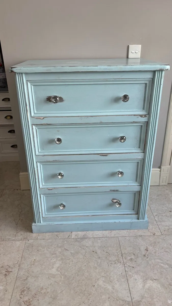 Beautiful high solid pine chest of drawers - Image 2