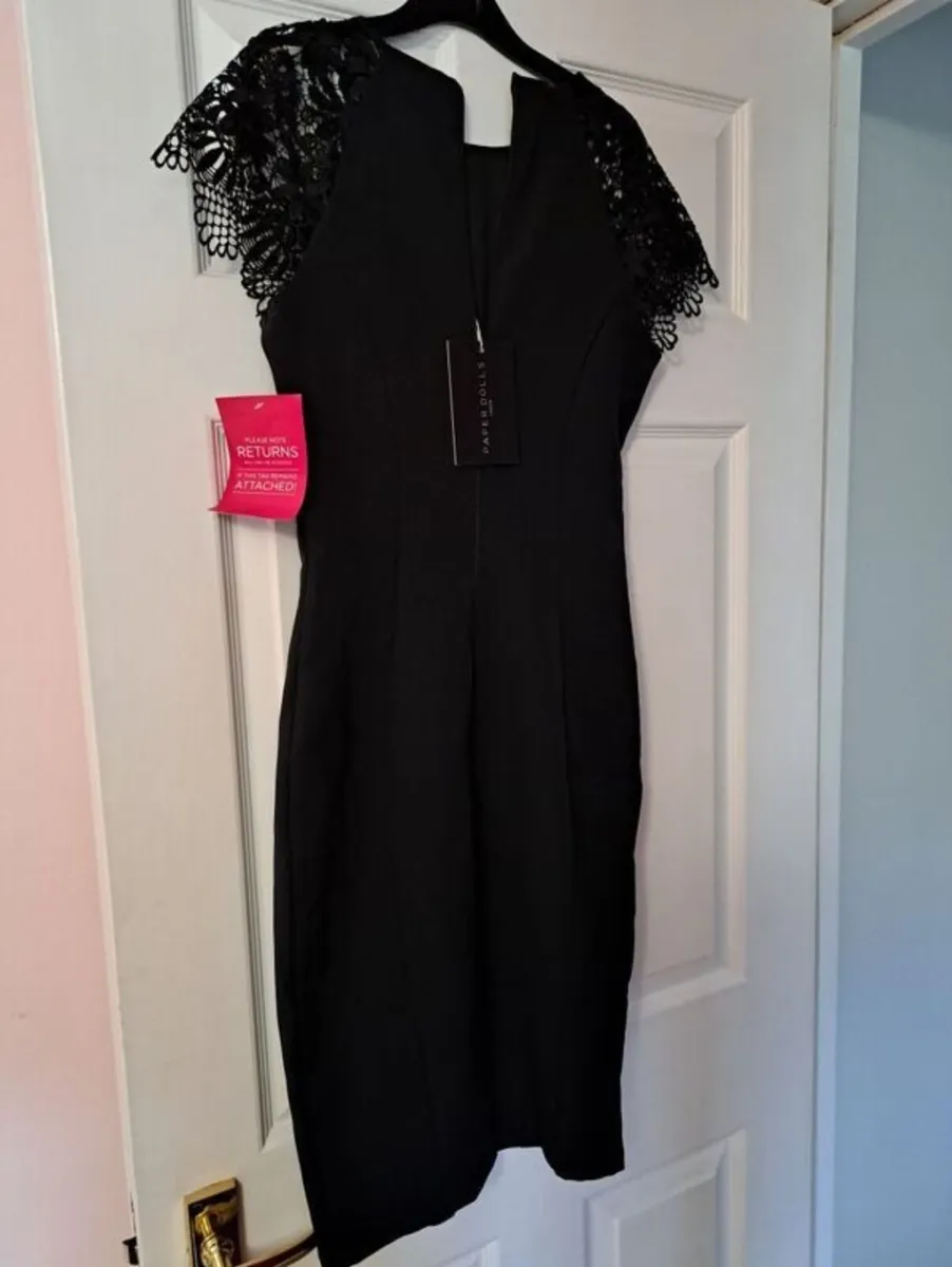 Paperdolls Black dress - Image 2