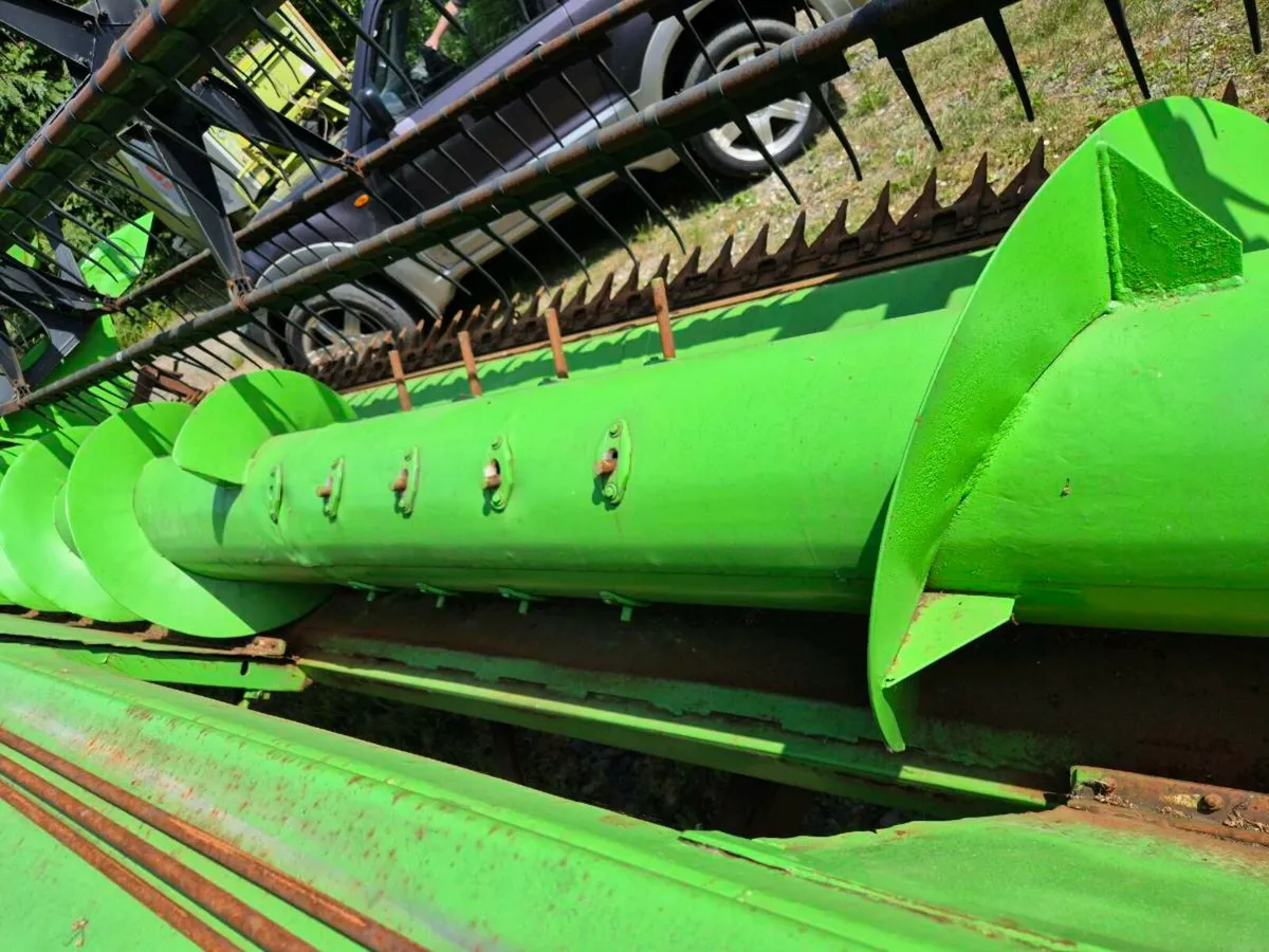 Deutz Fahr 4080 combine harvester - Image 4