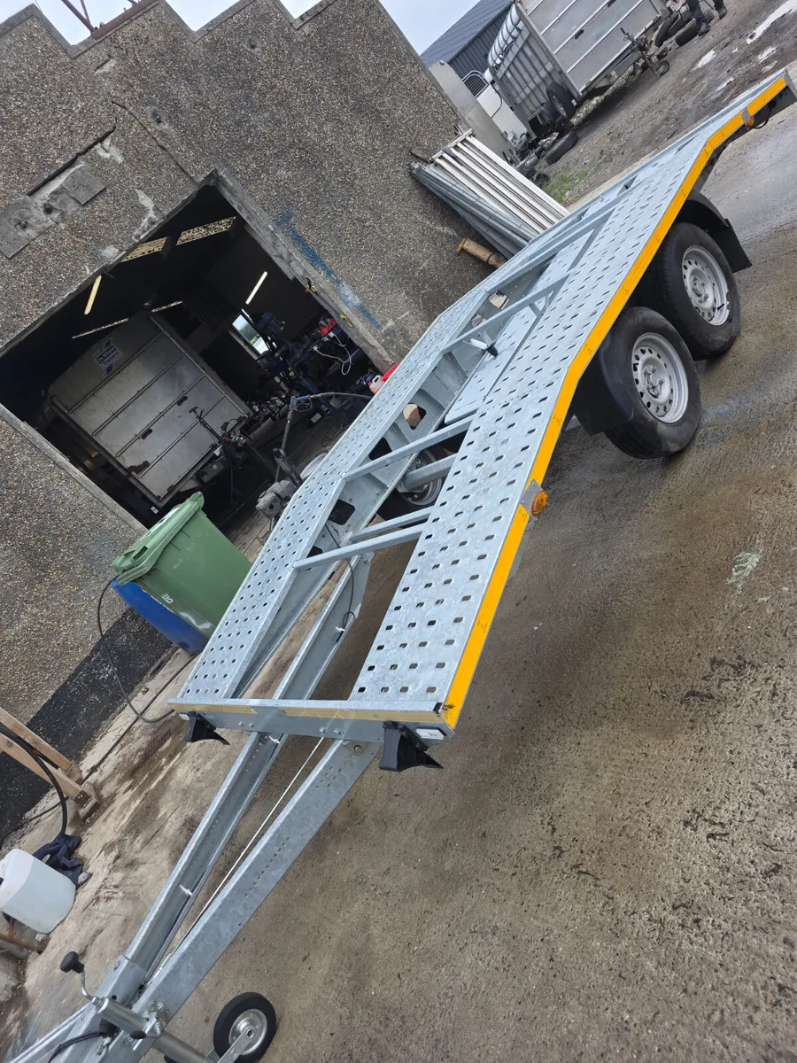 Brand new car transporter - Image 1