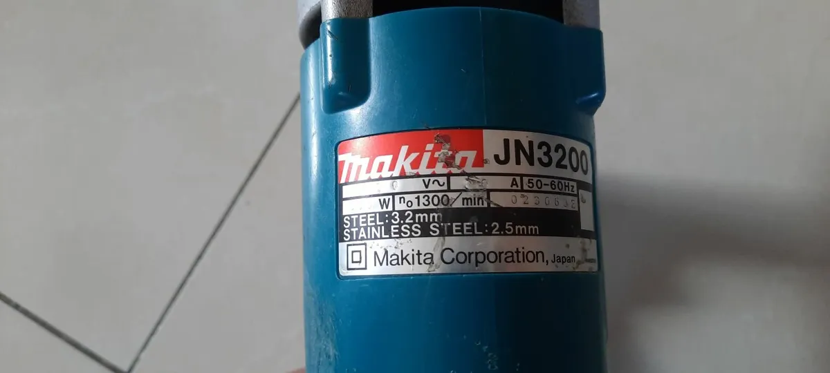 Makita JN3200 Tin Nibblers 110v - Image 4