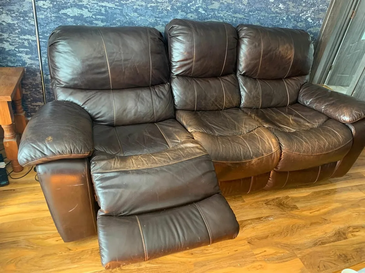 Sofas free - Image 3