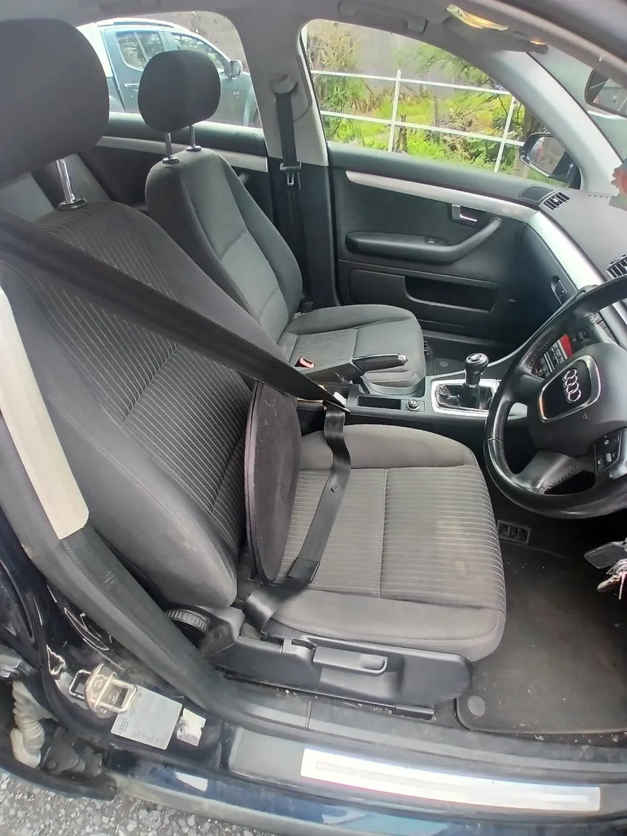 Audi A4 2007 - Image 2