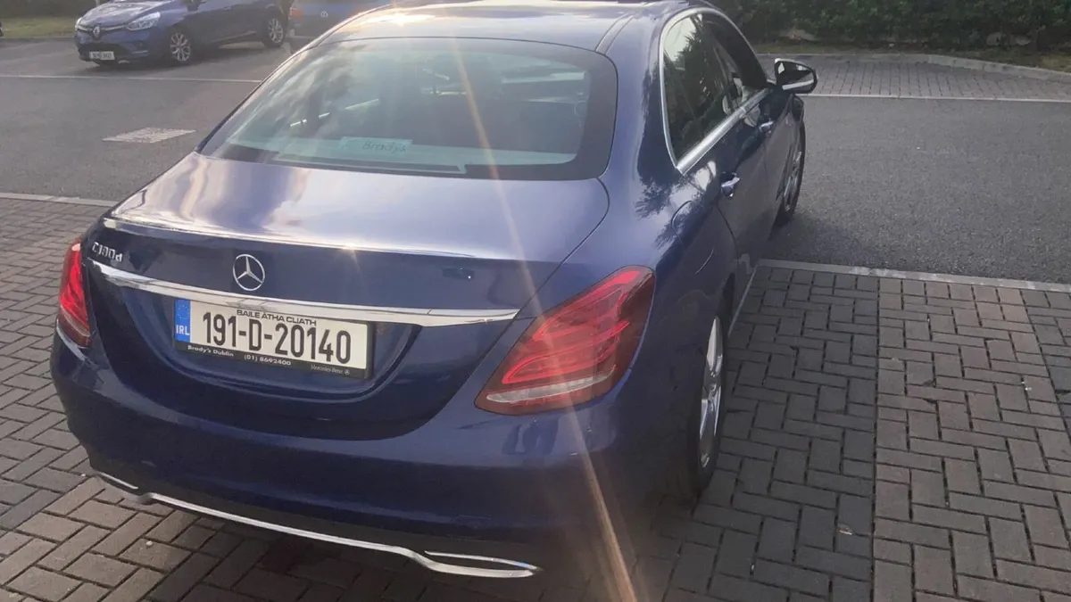 Mercedes-Benz C-Class 2019 - Image 4