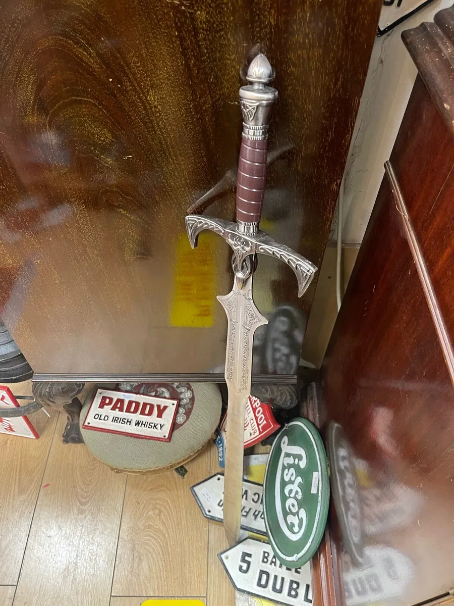 Antiques - Image 4