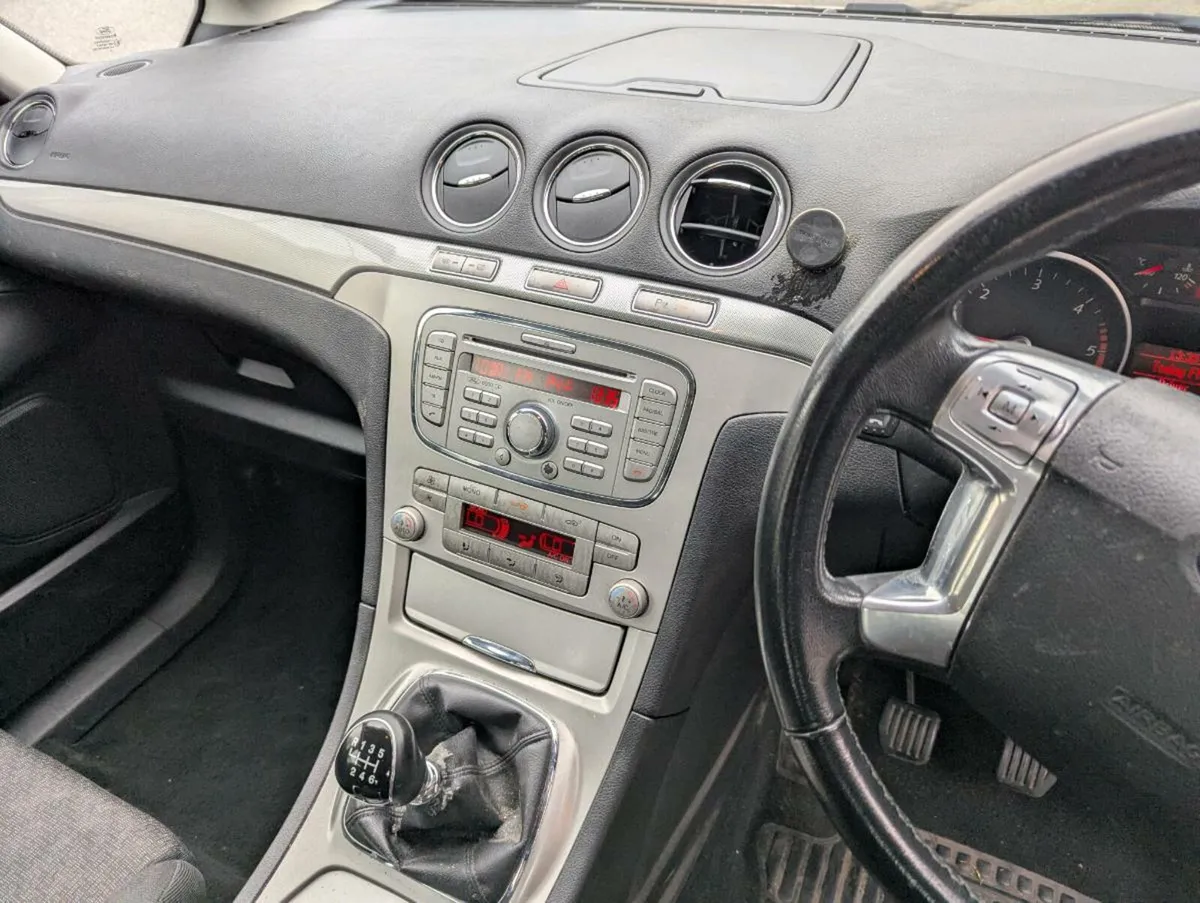 Ford SMax 2010 1.8 Zetec - Image 4