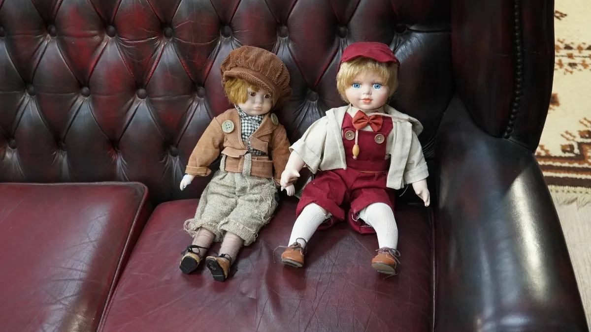 Set of 2 Porcelain Boy Dolls - Image 1