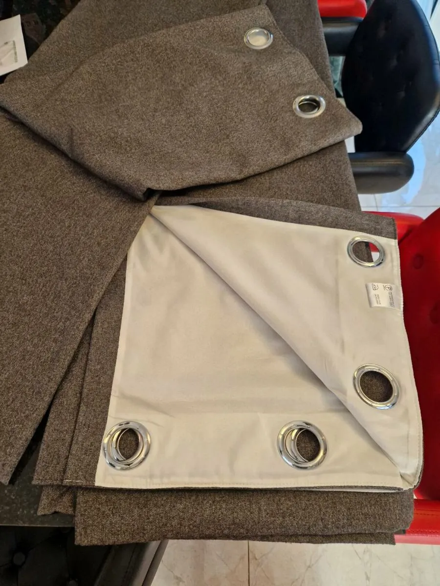 90 x 90 grey fully lined curtains - Image 4