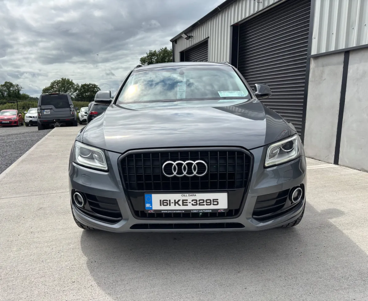 STUNNING AUDI Q5 2016 2.0L  BLACK PACK - Image 2
