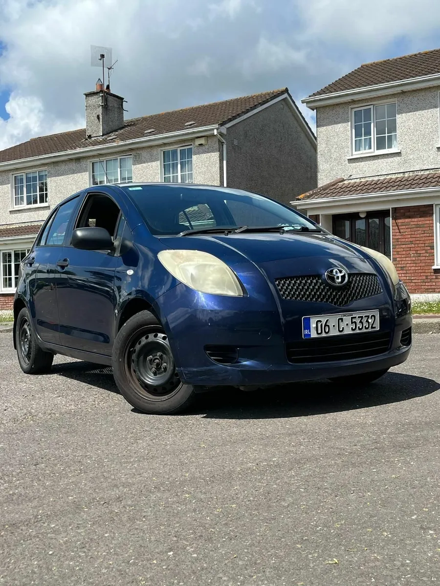 Toyota Yaris 2006 - Image 3