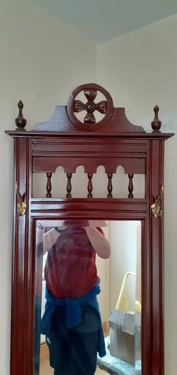 MAHOGANY UNIT WITH MIRROR - Image 2