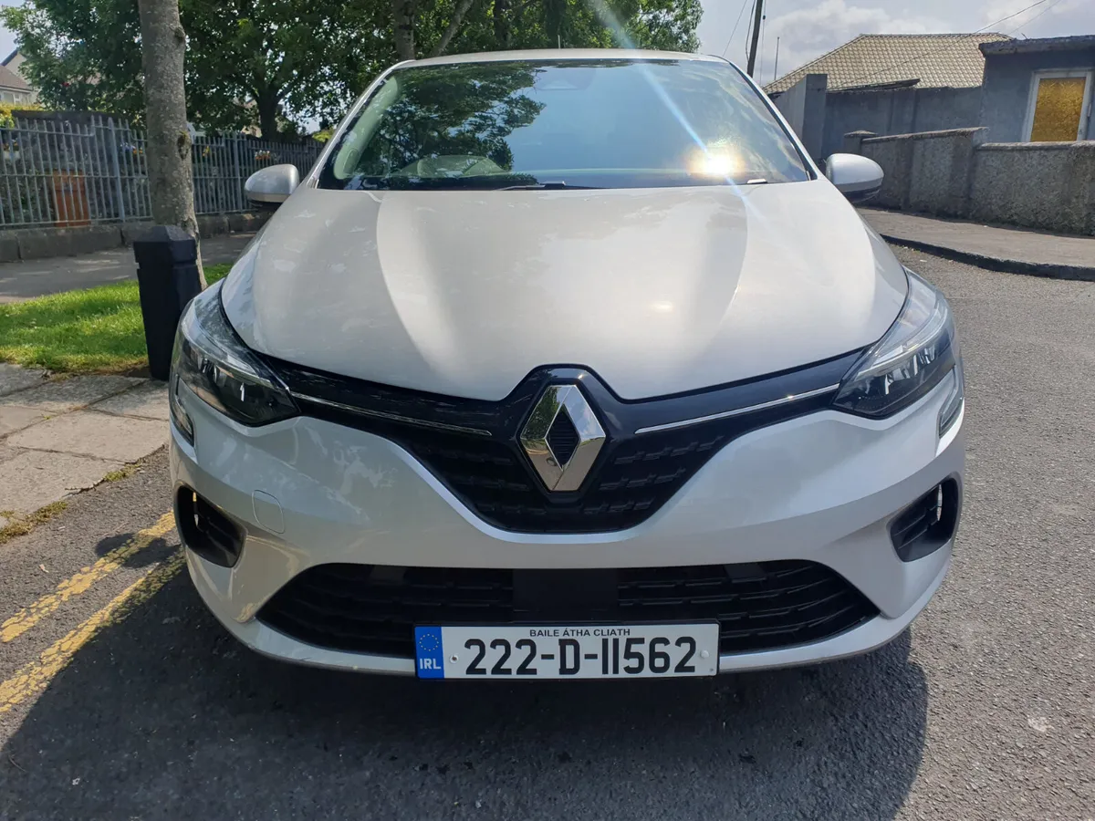 Renault Clio 2022, 1.0 Petrol , Automatic - Image 2