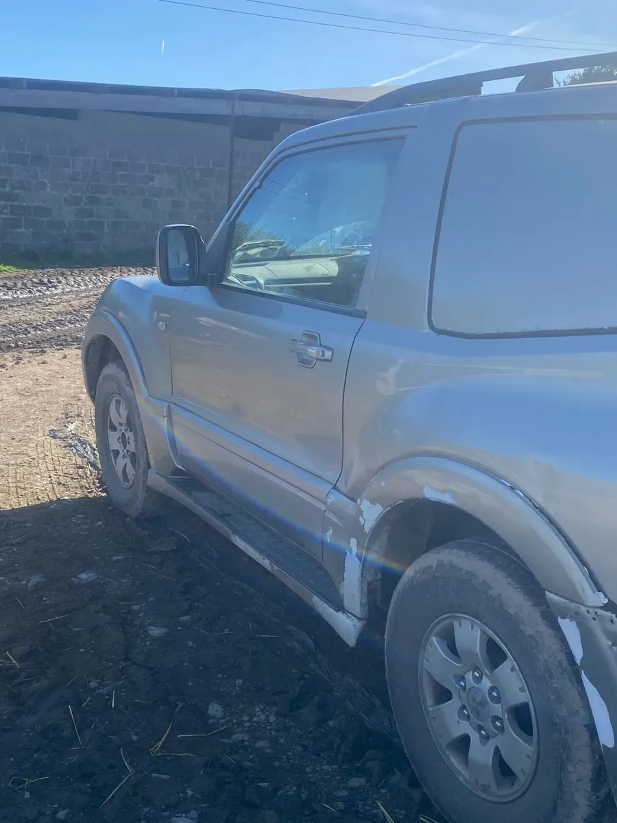 Mitsubishi Pajero  Commercial - Image 2