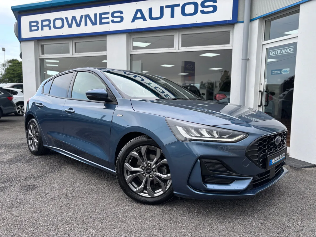 2022 Ford Focus ST-Line 1.5L Auto - Image 3