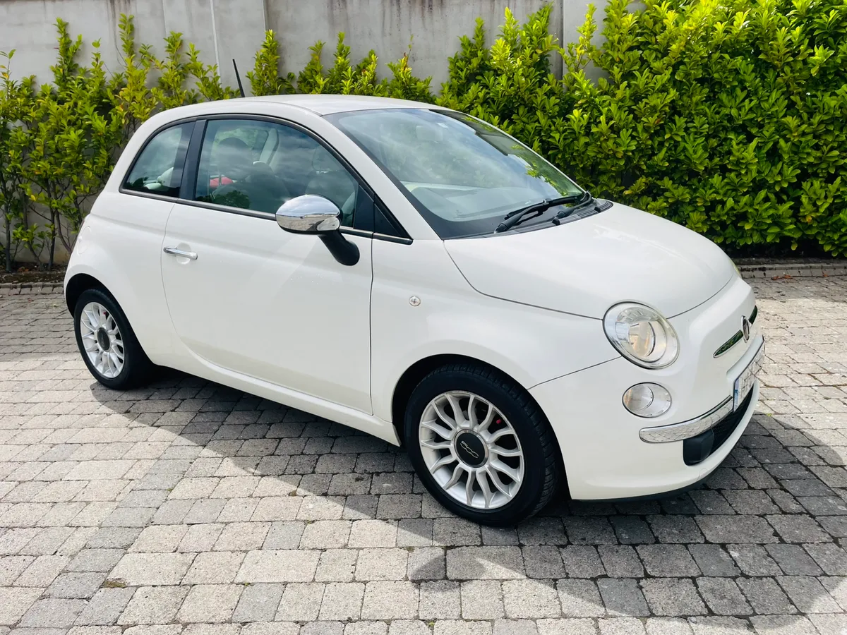 2014 FIAT 500 1.2 AUTOMATIC HIGH SPEC LOW MILES - Image 1