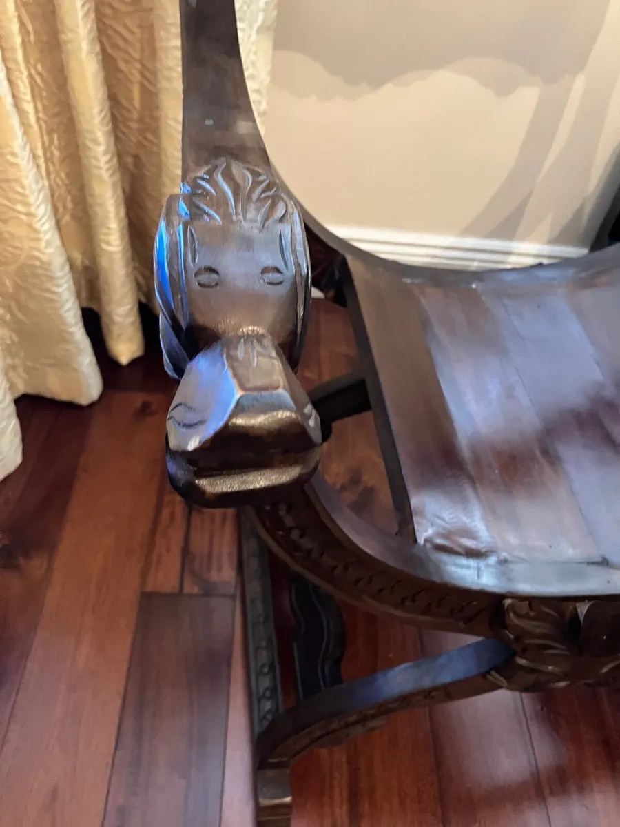 Savanarola Throne Chair - Image 4