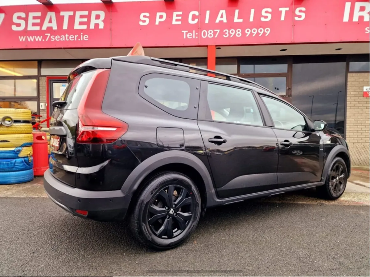 Dacia Jogger 1.0 PETROL 110 BHPEXTREME SE TCE - Image 3