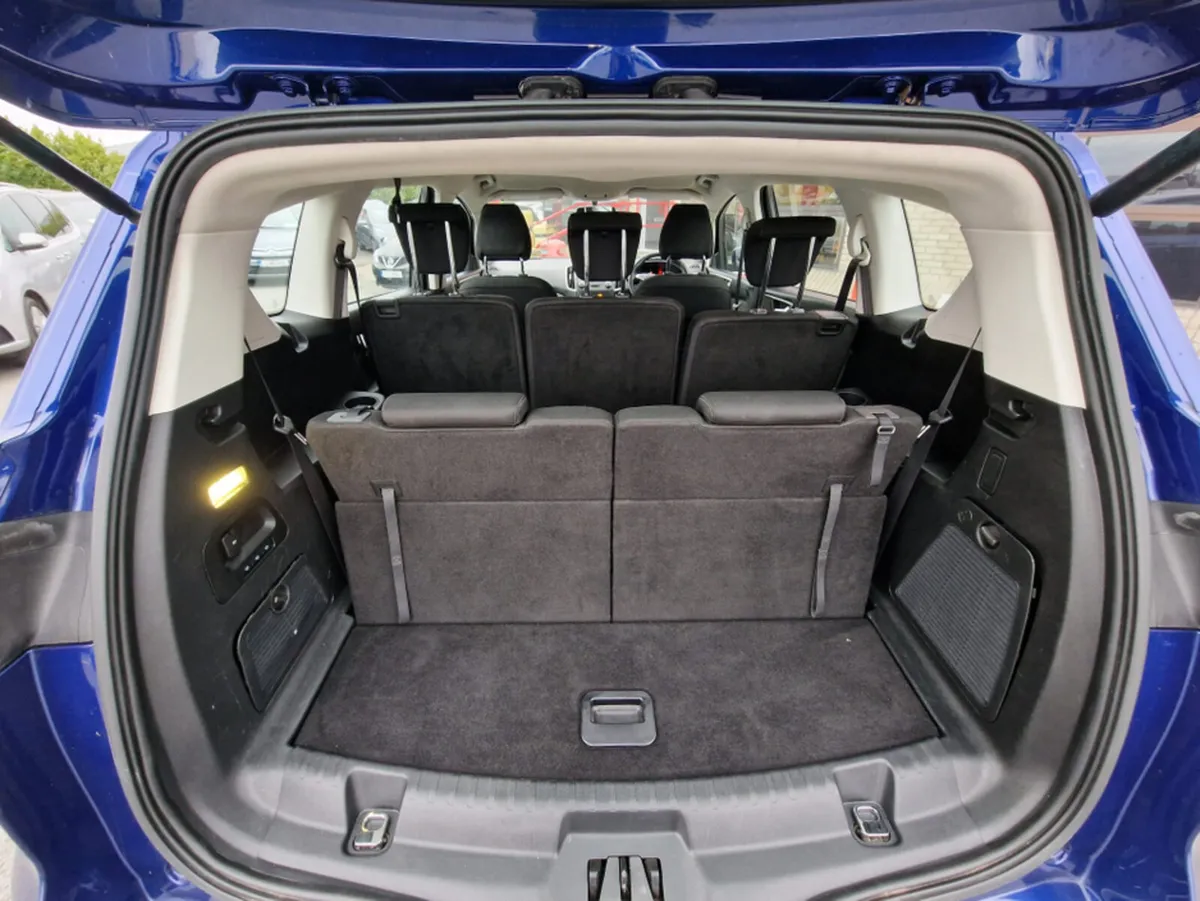 Ford S-Max LOW MILEAGE , ZETEC NCT 10/26 7 SEATER - Image 2