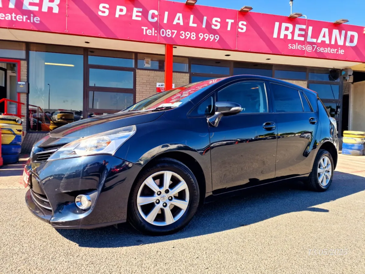 Toyota Verso 1.6 D-4D 110BHP ICON LOW MILEAGE 7 SE - Image 3