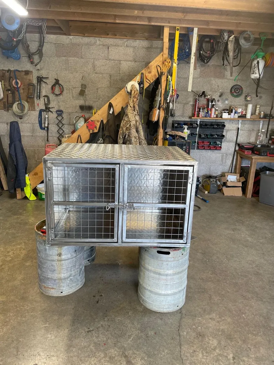 Dog Box/Carrier - Image 3
