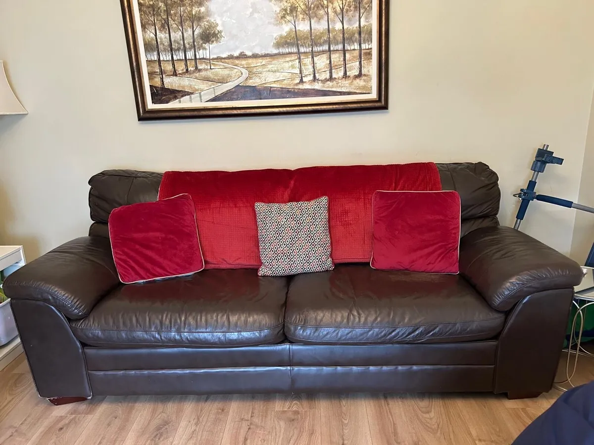 Leather couch, armchair and foot rest - Image 1