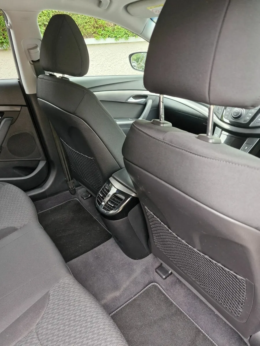 Hyundai i40 2016 Low mileage - Image 4