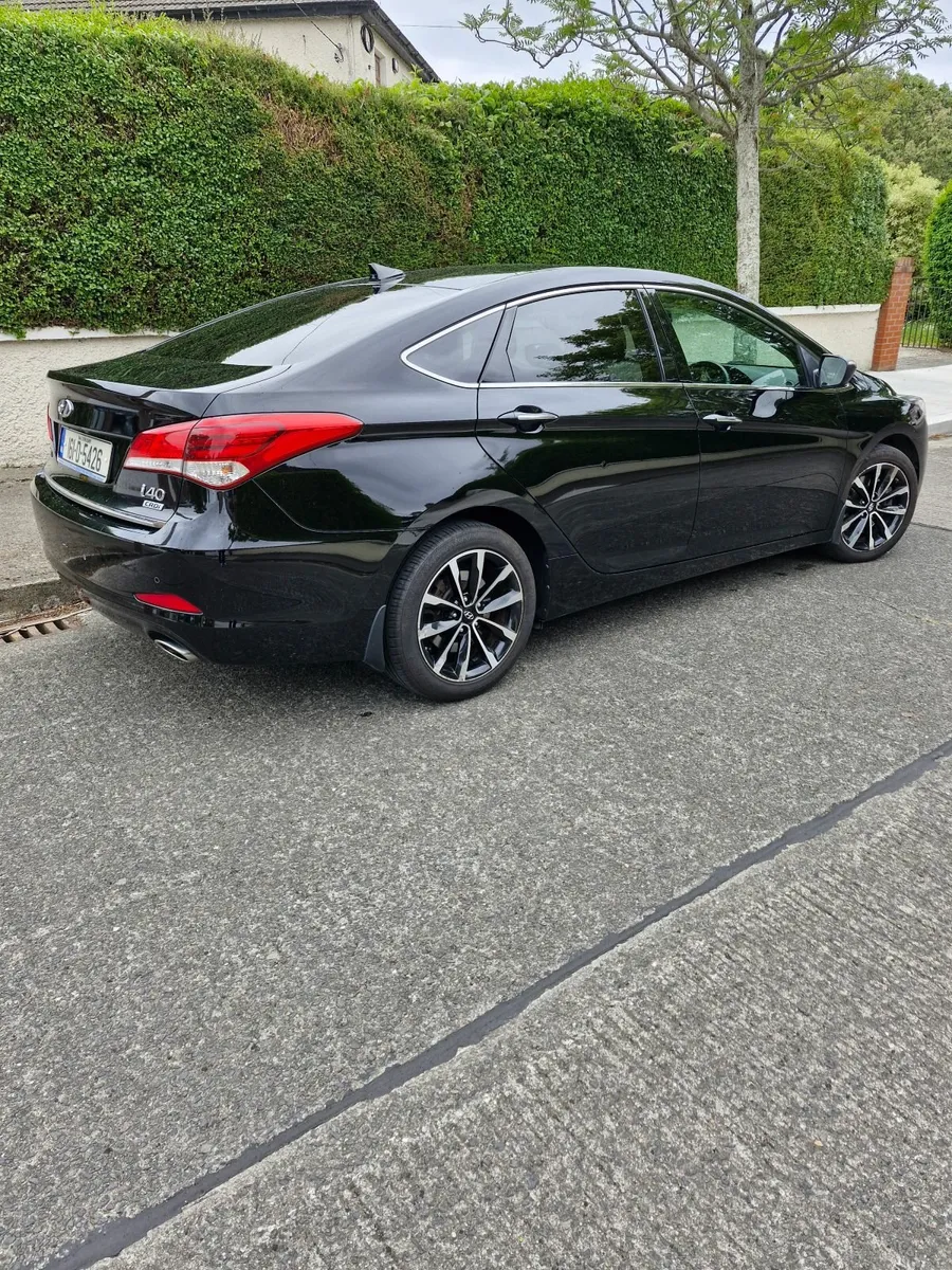 Hyundai i40 2016 Low mileage - Image 1