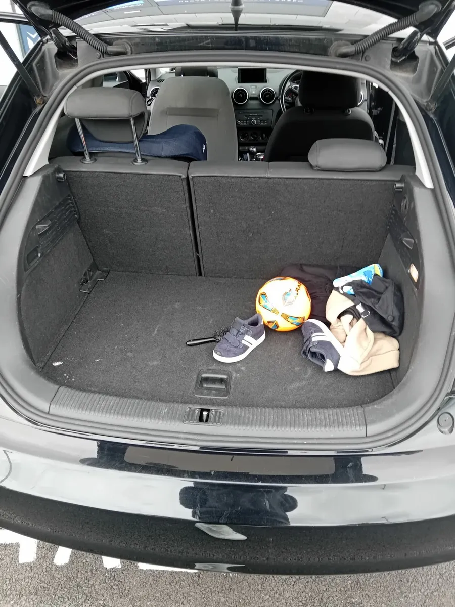 Audi A1 2011 - Image 2