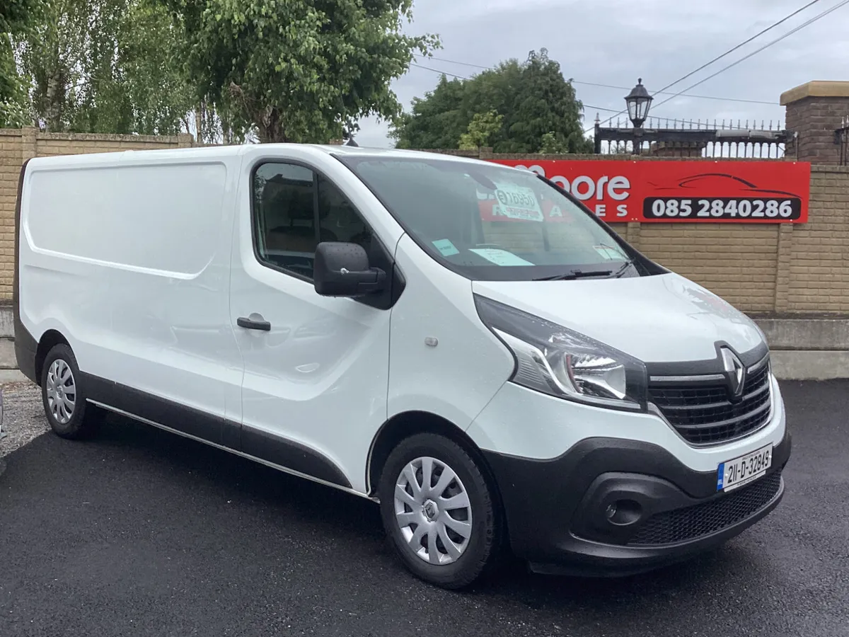Renault Trafic ** 1 OWNER * CAMERA - Image 2