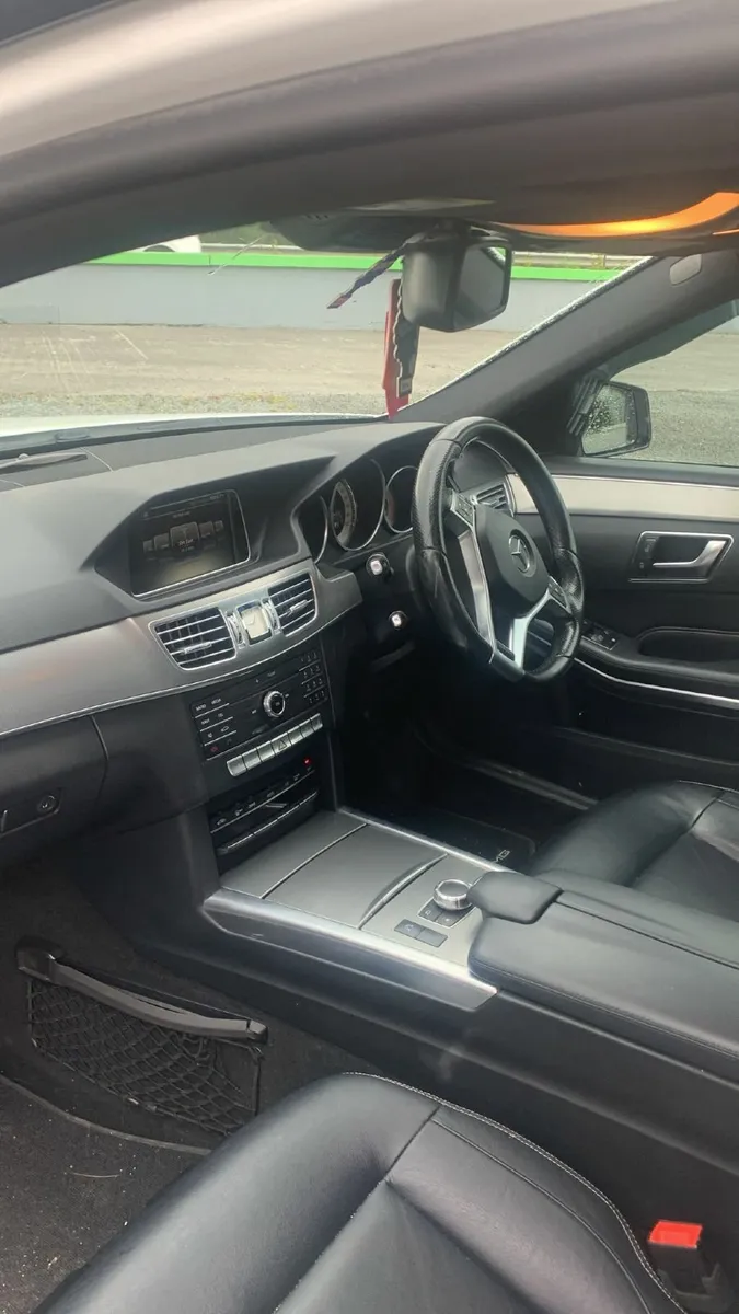 Mercedes-Benz E-Class 2016 - Image 4