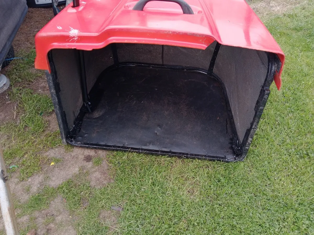 Lawnmower grass box - Image 2