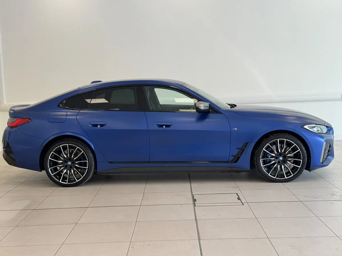 BMW i4 2022 M50 electric - Image 3