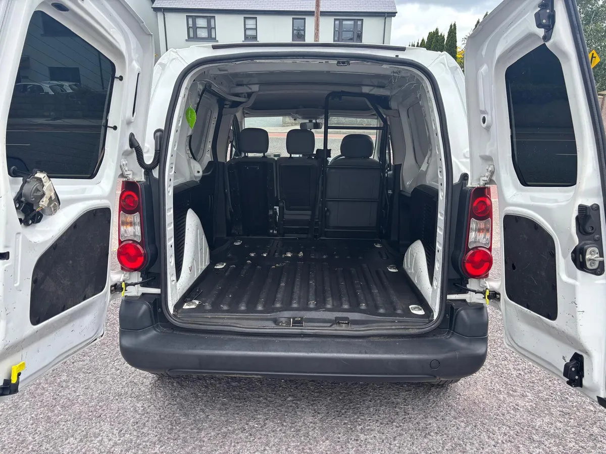 Citroen Berlingo 2014  NEW  CVRT  EXCELLENT  VAN - Image 4