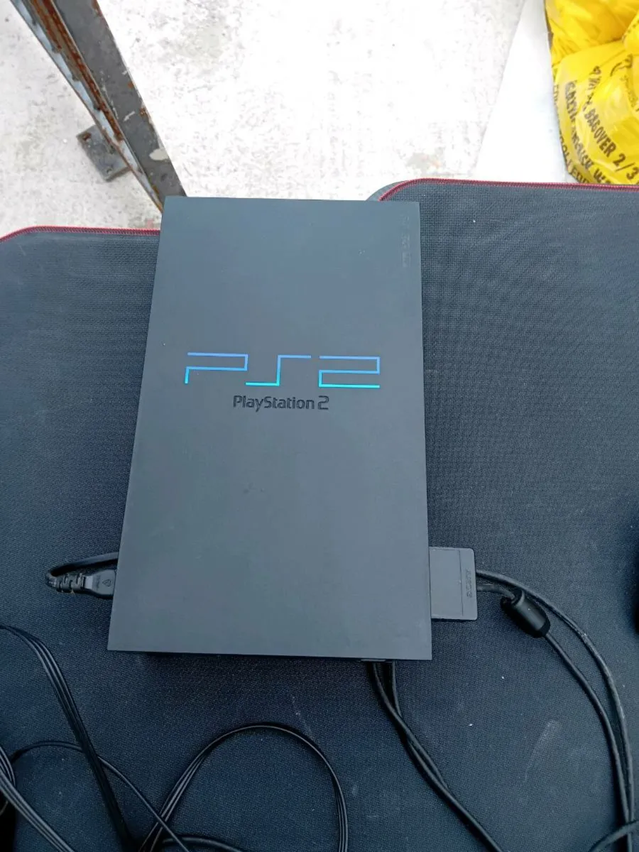 Playstation 2 - Image 1