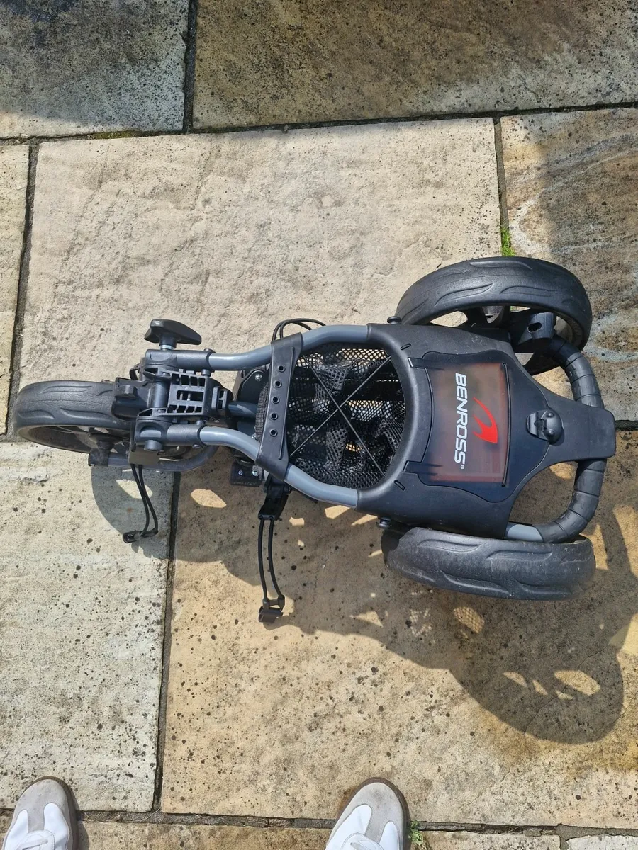 Golf Trolley. - Image 4