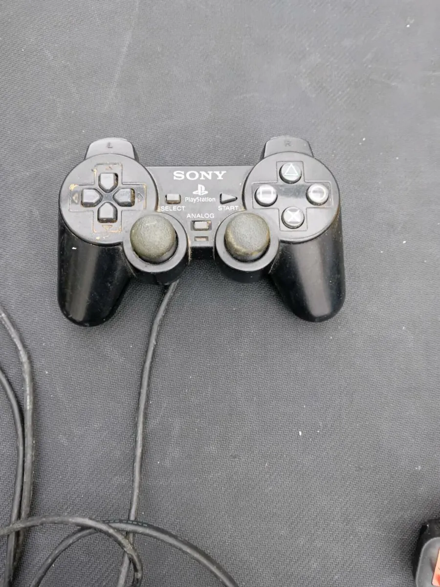 Playstation 2 - Image 2