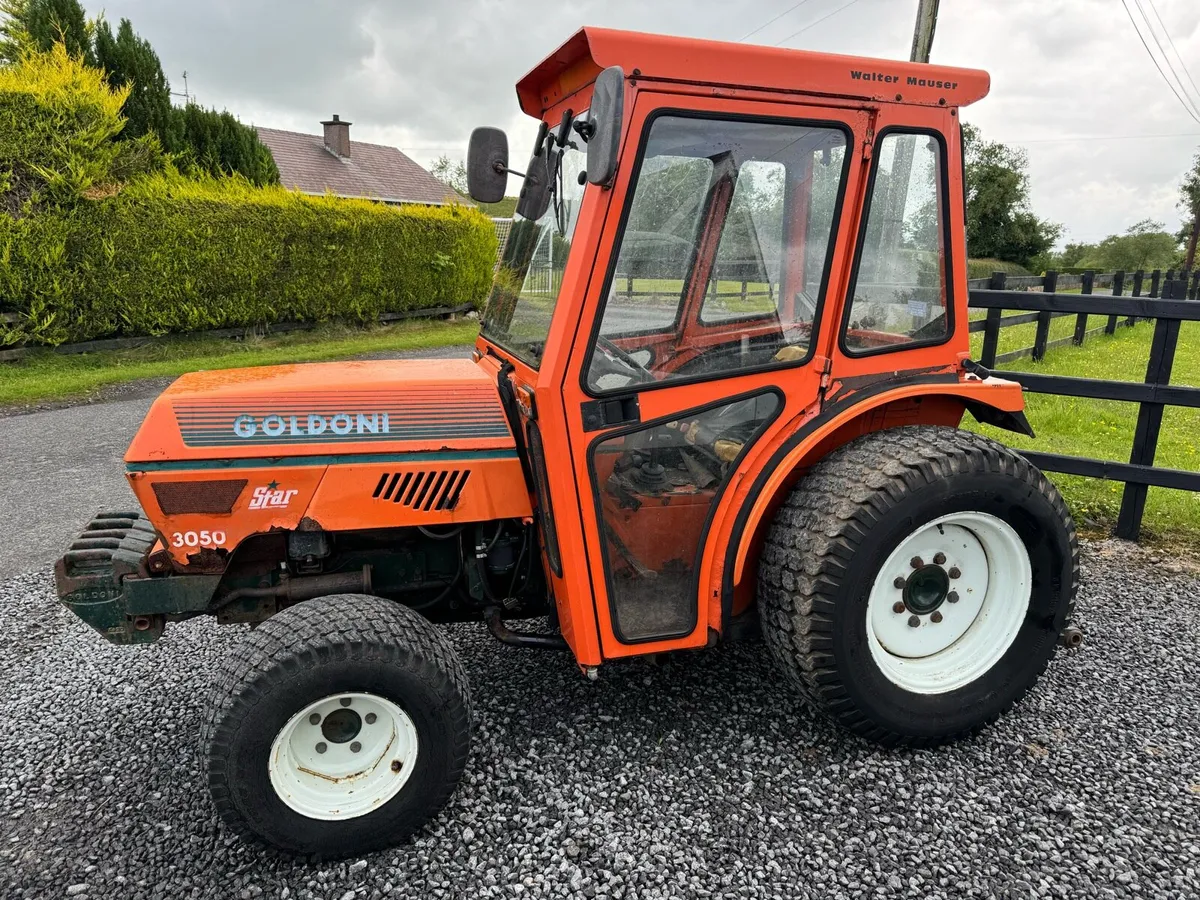 Goldoni 3050 4wd tractor - Image 1