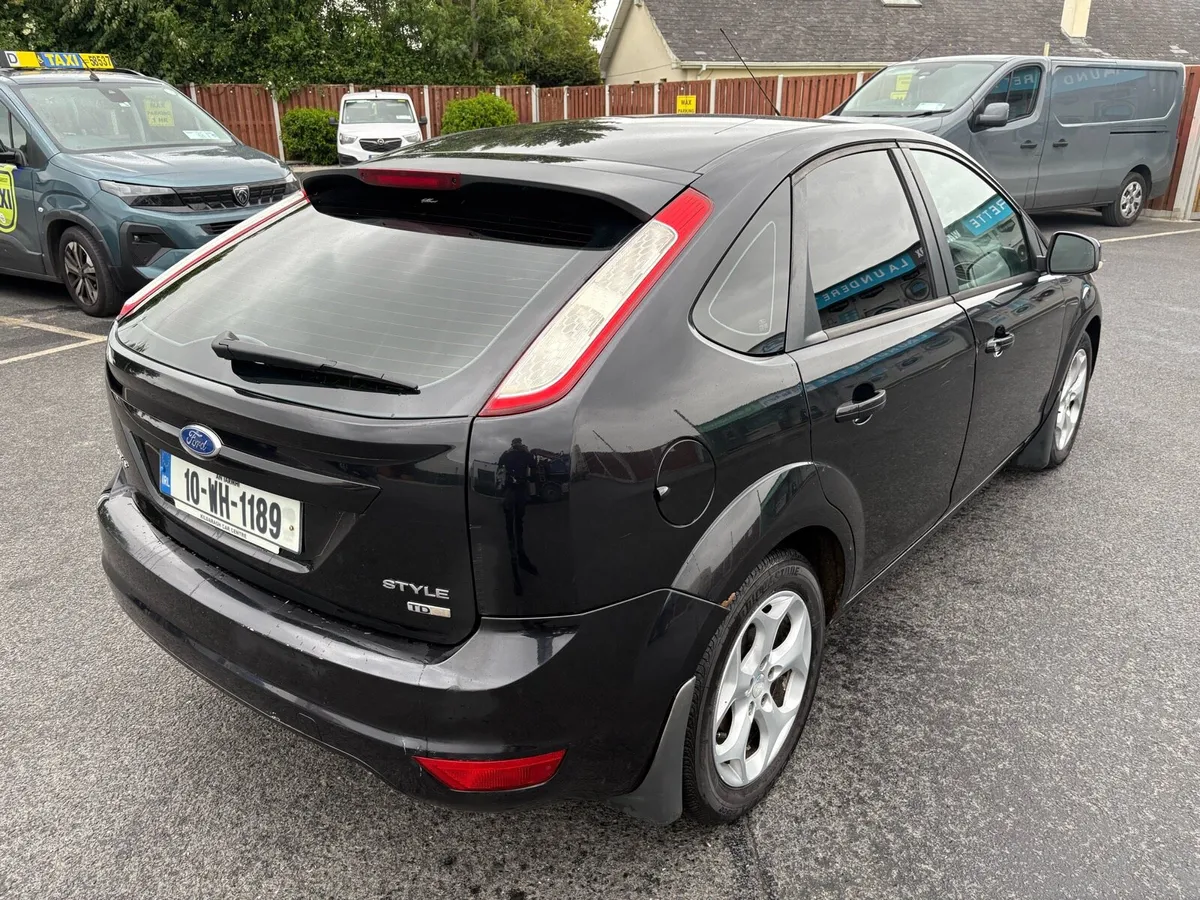 2010 Ford Focus NEW NCT TODAY 03/26 - Image 4