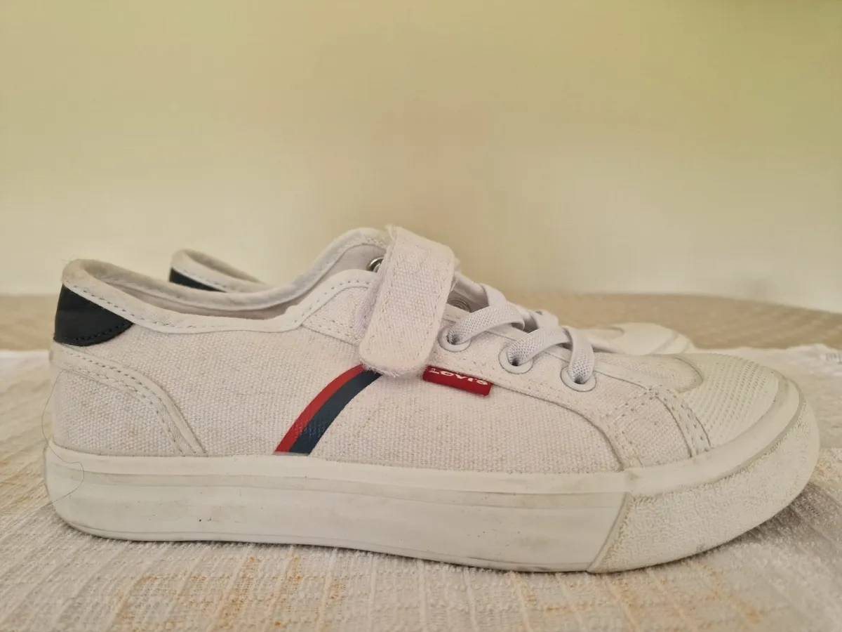 Adidas Trainers UK 2.5 - Image 2