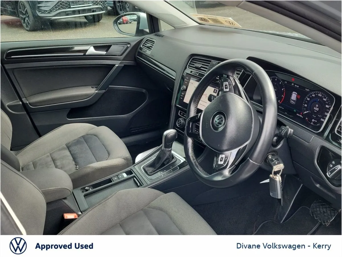 Volkswagen Golf Automatic Highline 1.0 TSI 110 BH - Image 3