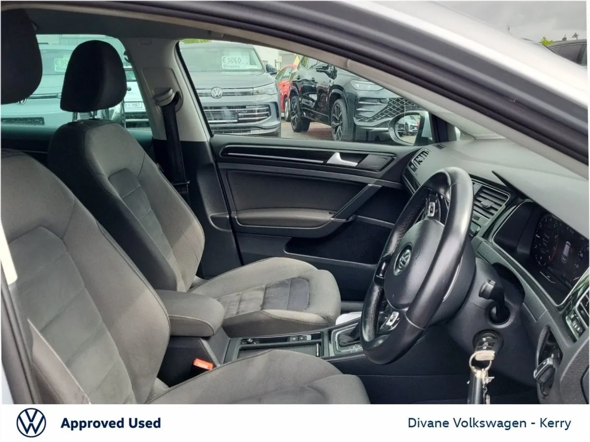 Volkswagen Golf Automatic Highline 1.0 TSI 110 BH - Image 4