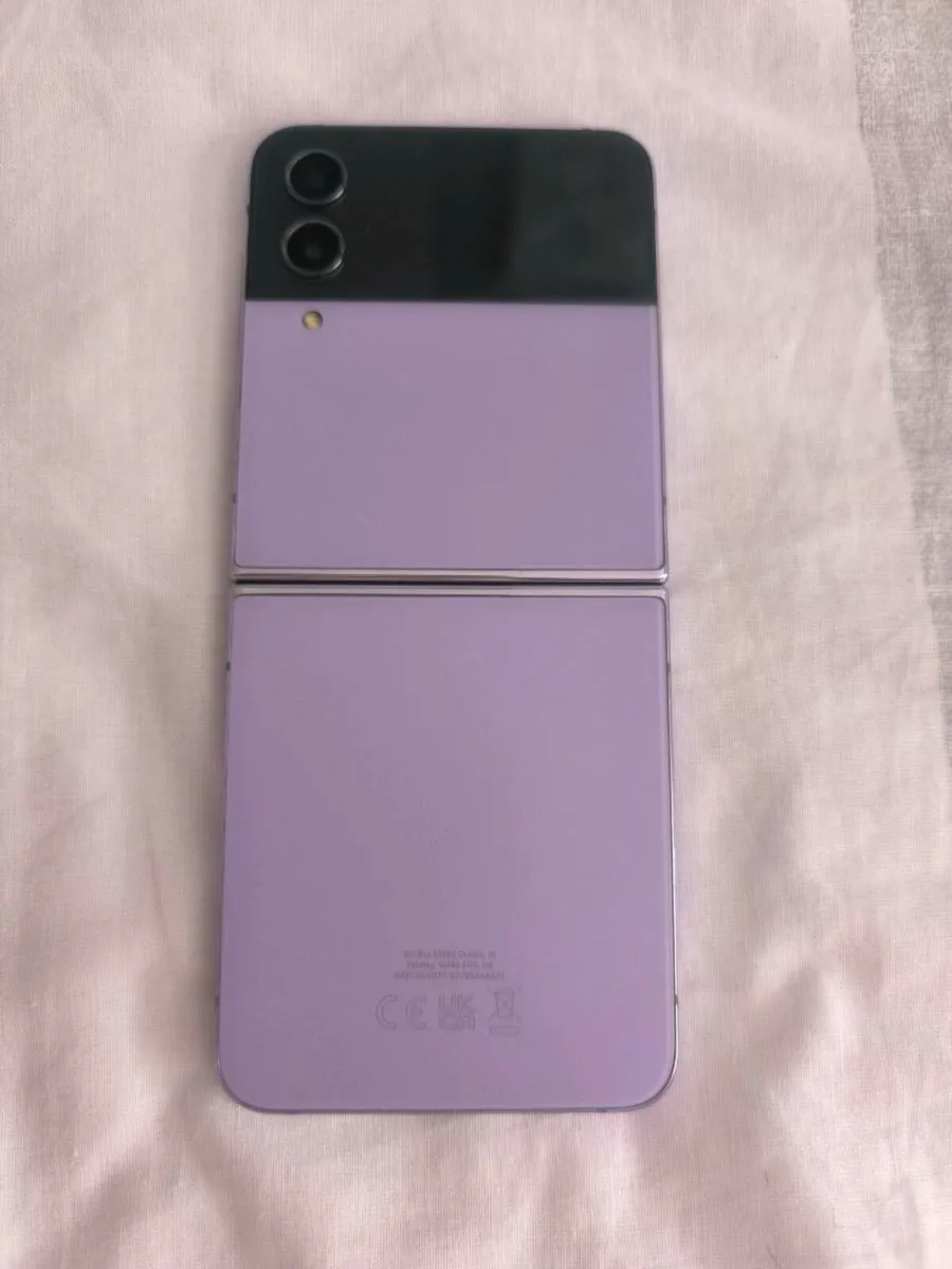 Samsung Flip 4 - Image 3