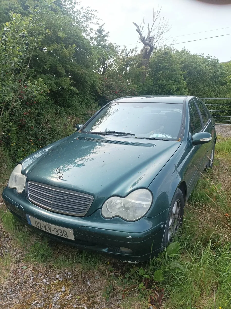 Mercedes-Benz C-Class 2002 - Image 3