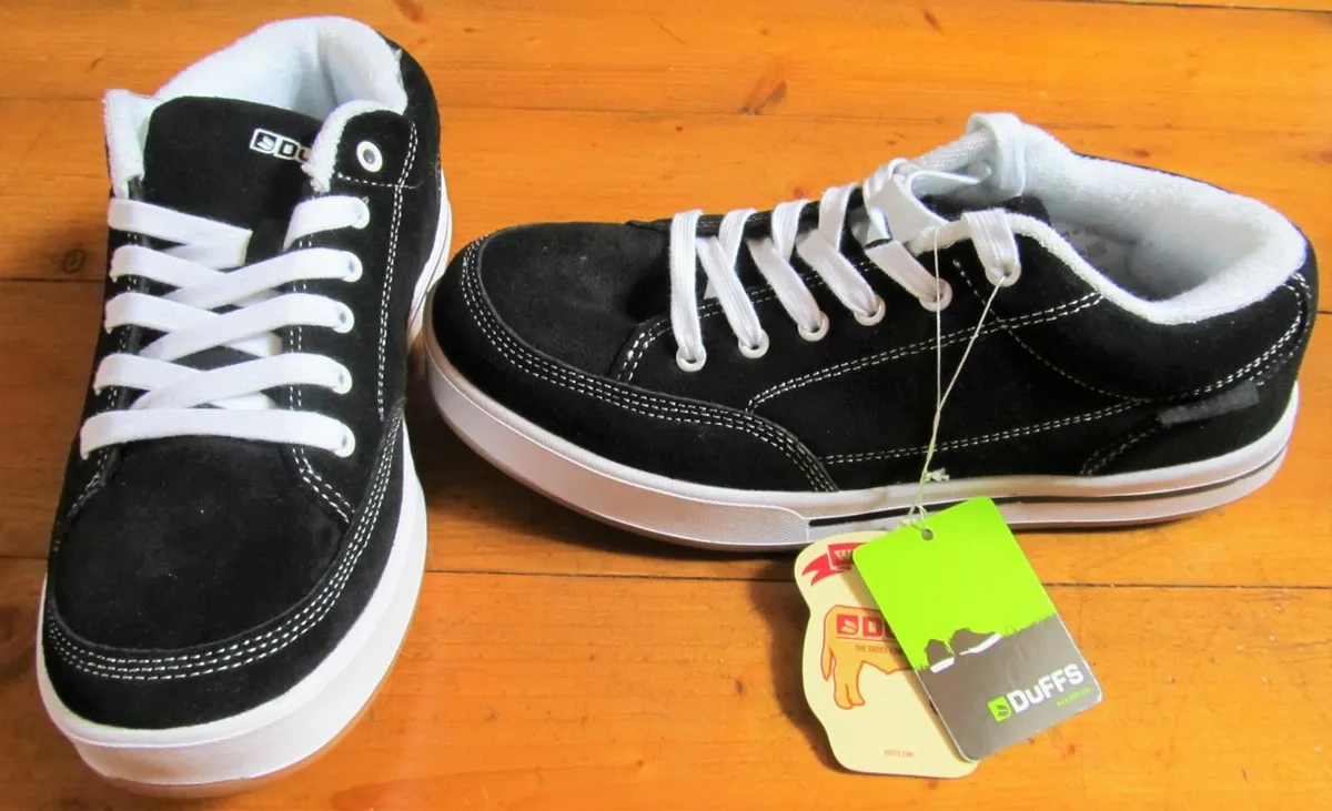 NEW>>> Duffs Strombolie. Size 8.....NEW - Image 1