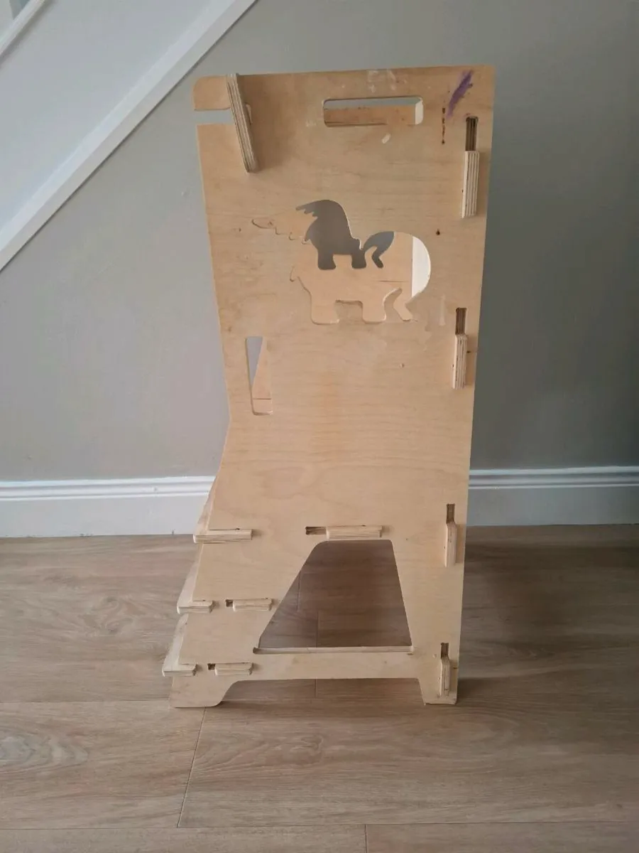 Little helper standing tower - Image 1