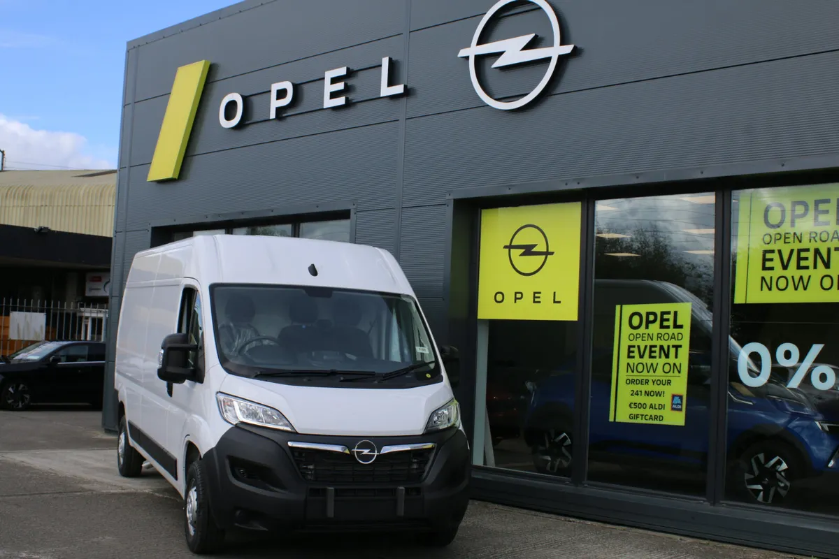 Opel Movano DEMO DEAL - Image 3