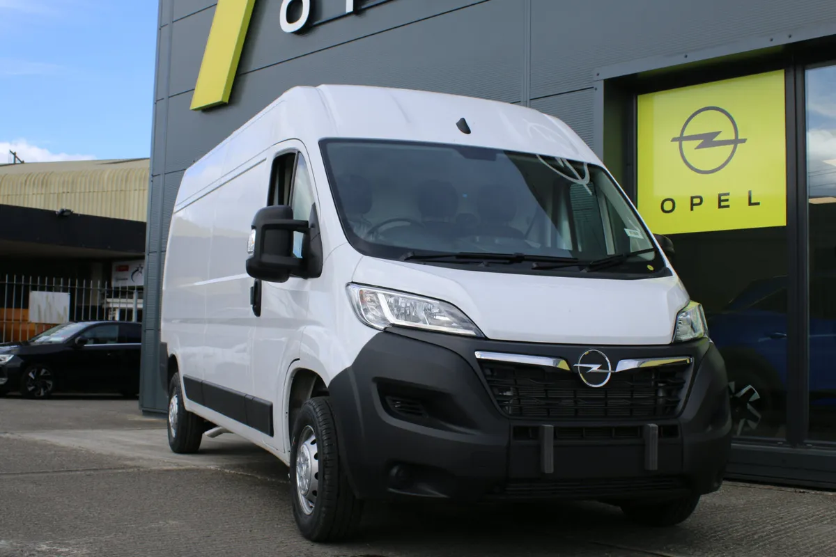 Opel Movano DEMO DEAL - Image 2