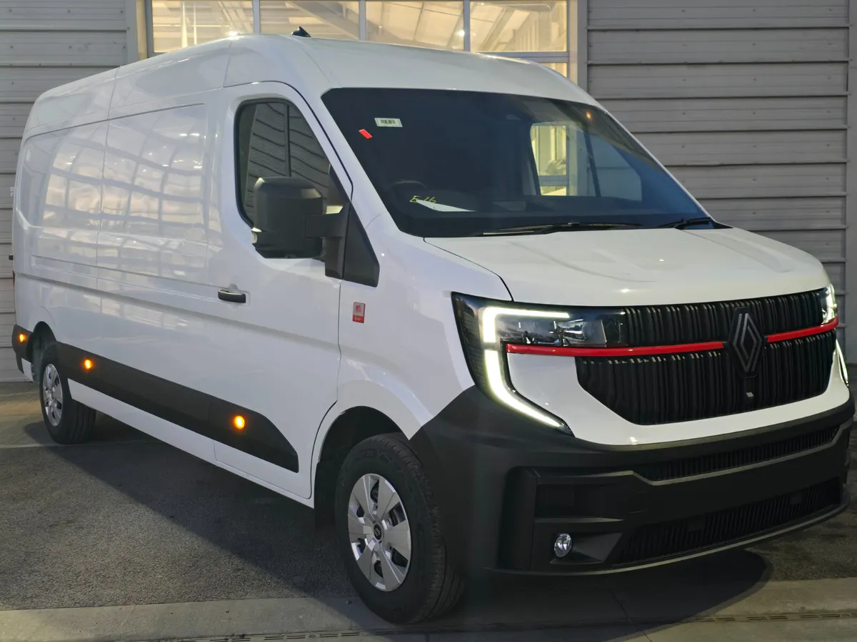 Renault Master Red Edition L3H2 - Image 1