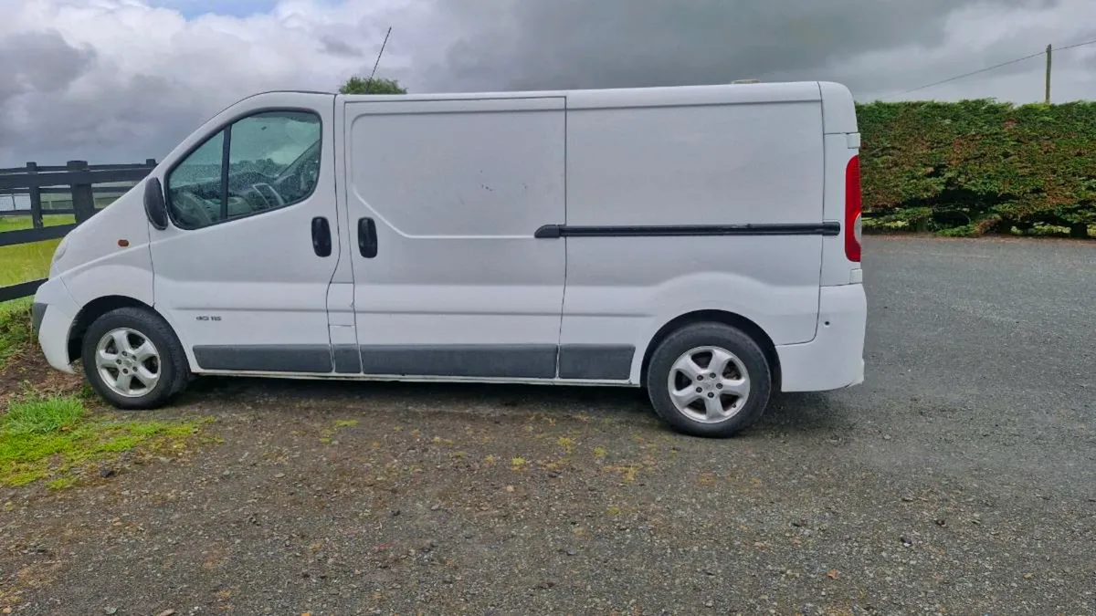 Vauxhall vivaro van - Image 1